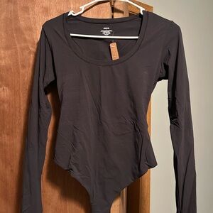 SKIMS Long Sleeve Scoop Bodysuit